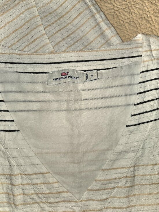 Vineyard Vines Dresses & Skirts - VINEYARD VINES Linen V-neck Black/Tan/Metallic Stripes Size 4